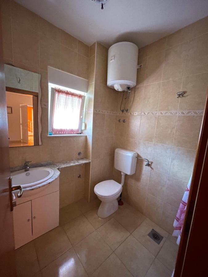 Apartman Jukic Hotel Marina Buitenkant foto