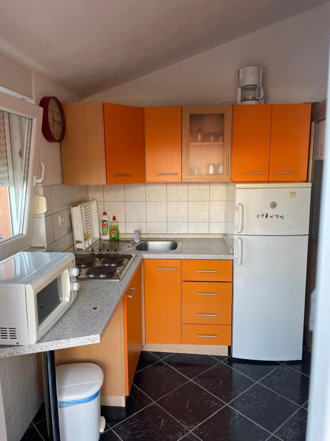 Apartman Jukic Hotel Marina Buitenkant foto