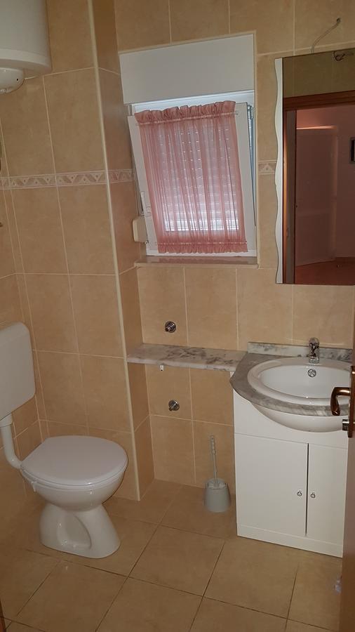 Apartman Jukic Hotel Marina Buitenkant foto